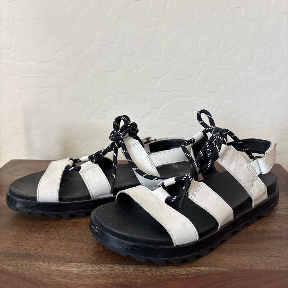 Sorel White and Black Strappy Lace-Up Sandals
